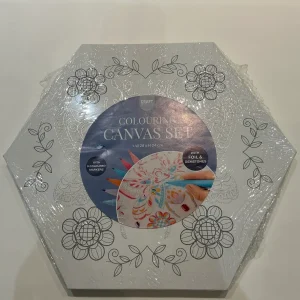 Colouring Canvas set