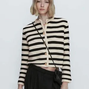 Coco-Cardigan-a-rayures-manches-longues-Kavixa-7494939869245-Coco-Cardigan-a-rayures-manches-longues-Kavixa.jpgv1756600168 Coco - Cardigan à rayures, manches longues