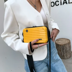 Mini-Sacoche-Valise-FOREVER-Kavixa-Jaune-or-SKU38841717911355453beauty-sac7494948716605-Mini-Sacoche-Valise-FOREVER-Kavixa-beauty-sac.jpgv1755283434 Mini Sacoche Valise FOREVER